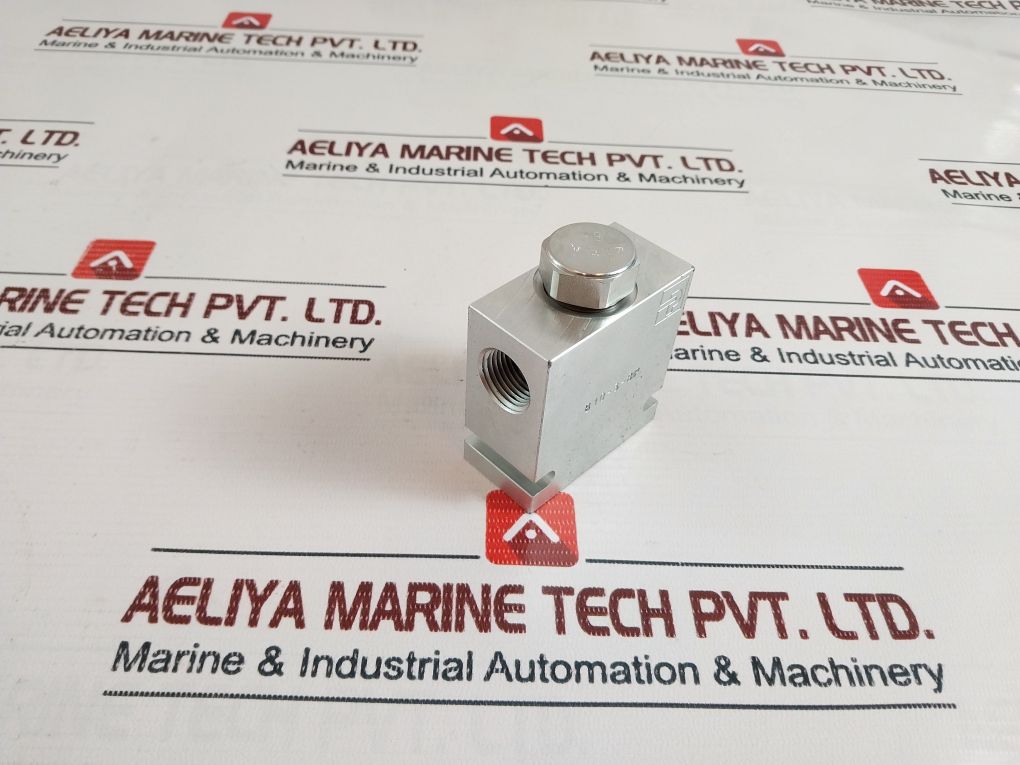 Parker B10-3-8P Hydraulic Valve Base 1505067