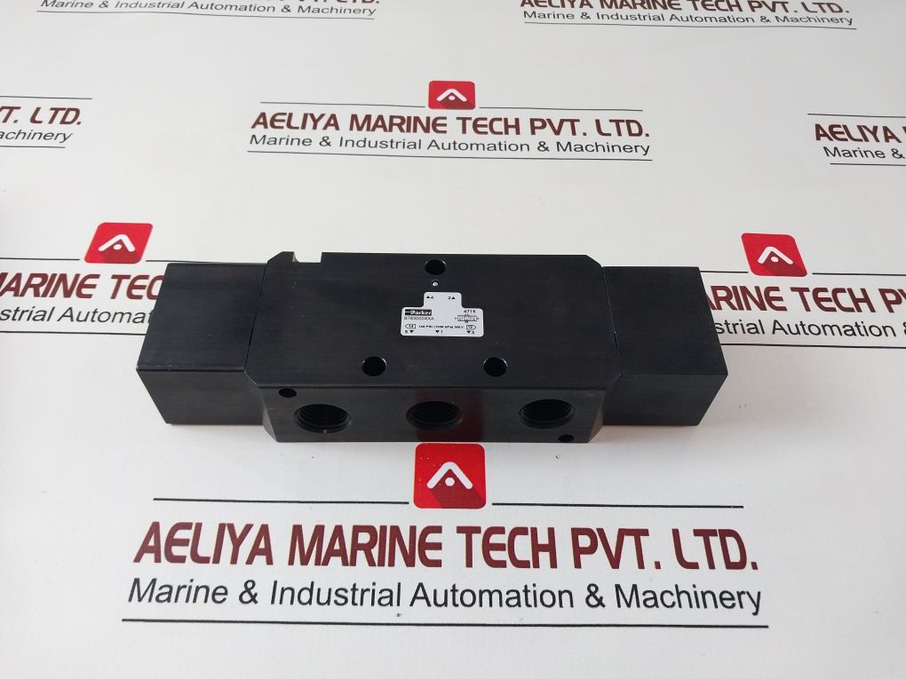 Parker B783000Xxa Air Pilot Valve 4-way 1/2 In Port