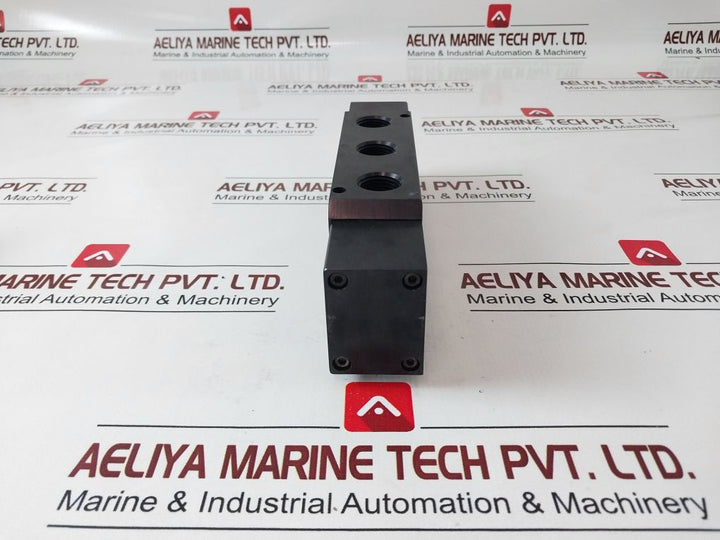 Parker B783000Xxa Air Pilot Valve 4-way 1/2 In Port