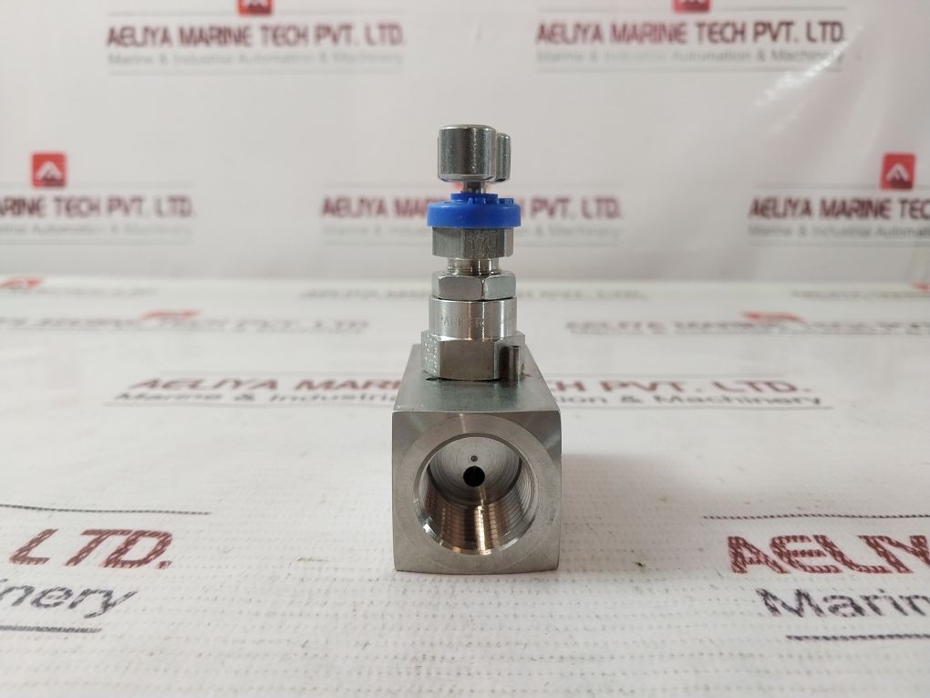 Parker Hnvs8Ff Needle Valve 1/2 In. Fpt X Fpt