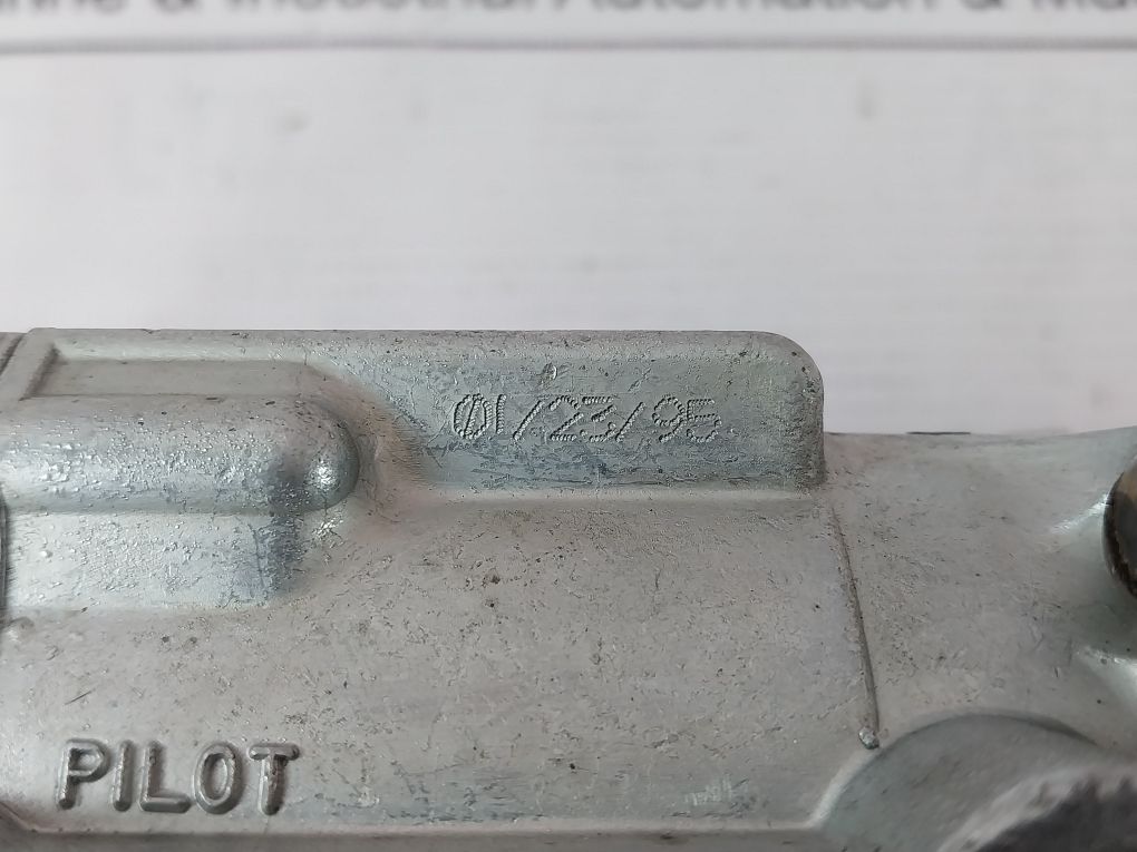 Parker K125104161 Direction Control Valve