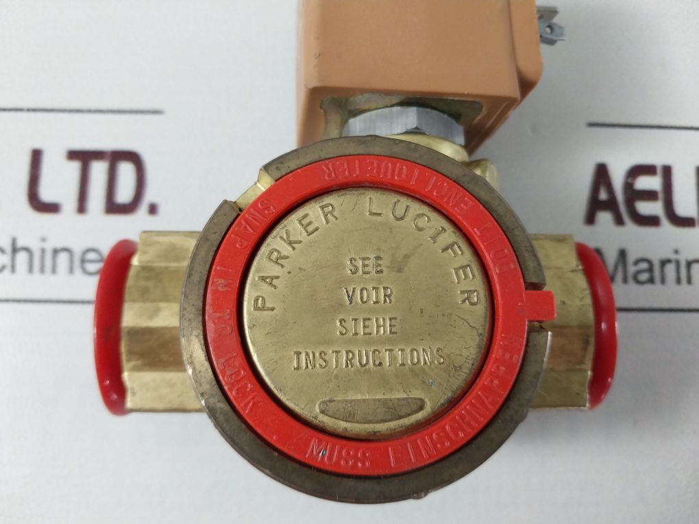 Parker Lucifer 321K46 Solenoid Valve With 483510S6 F Coil