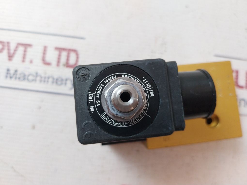 Parker Lucifer 341L9534 5/2-way Namur Solenoid Valve