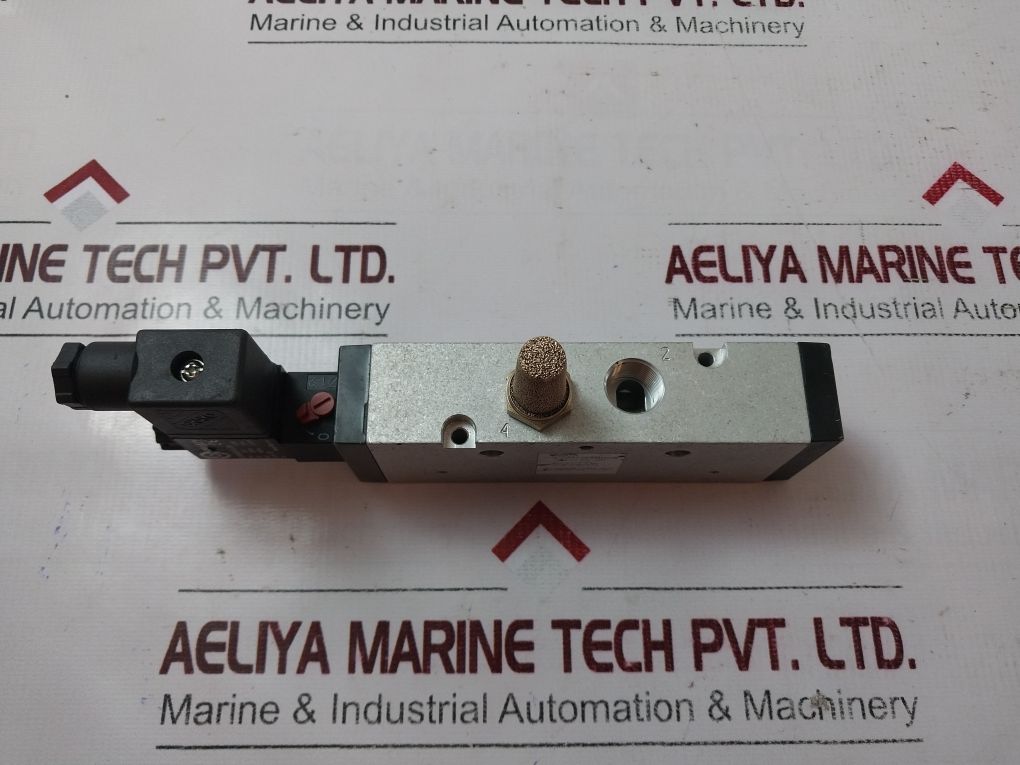 Parker P2Lcz513Esndcn Directional Control Valve With Sd90822Djsn Coil