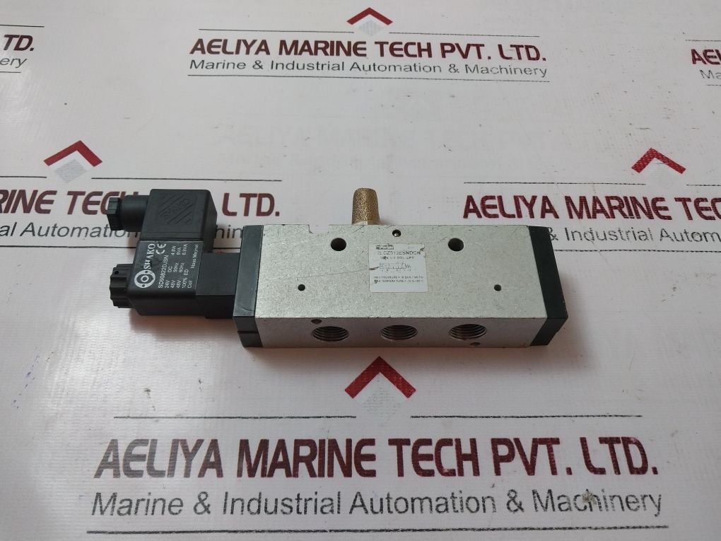 Parker P2Lcz513Esndcn Directional Control Valve With Sd90822Djsn Coil