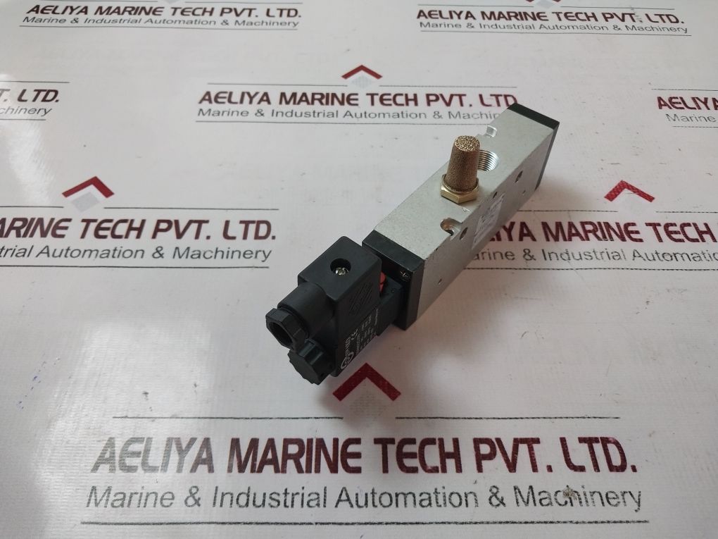 Parker P2Lcz513Esndcn Directional Control Valve With Sd90822Djsn Coil