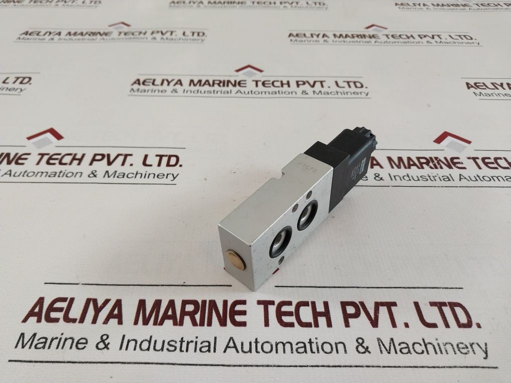 Parker U341N03 Pneumatic Valve