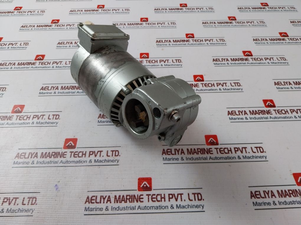 Parvalux Sd 29.M/654237/06C Permanent Capacitor Thermally Protected 220/240V