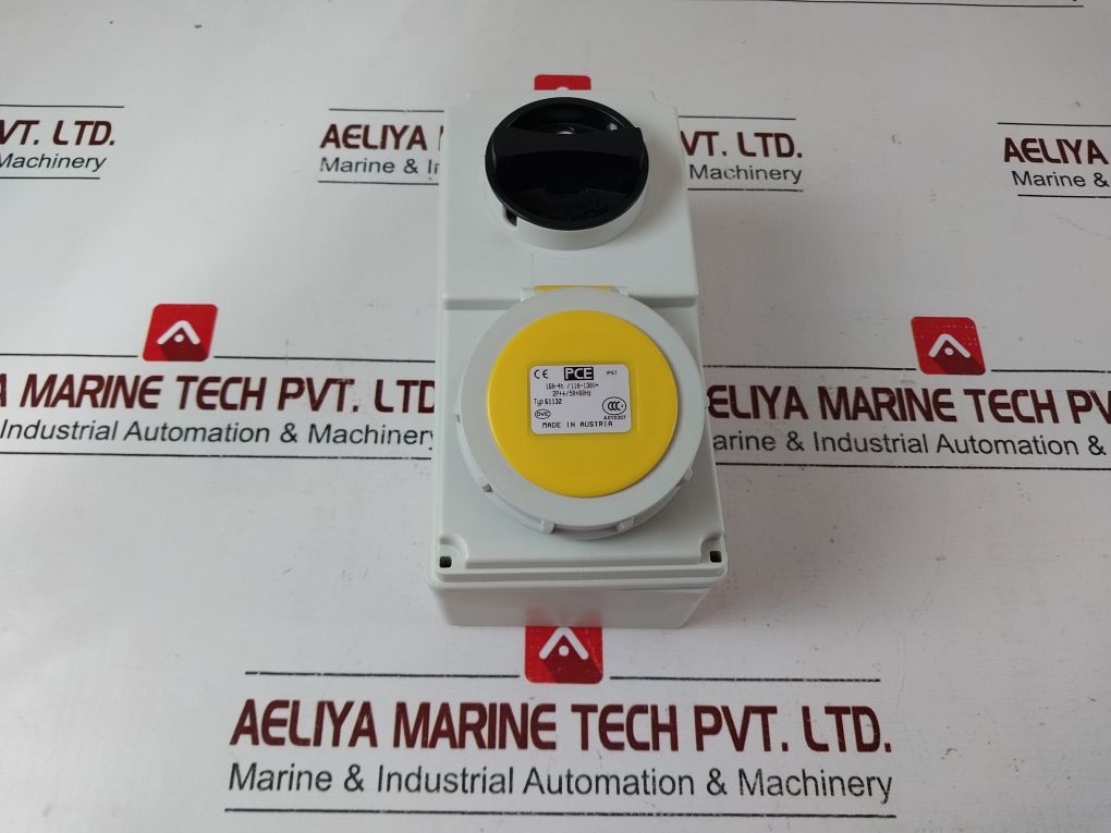 Pce 61132-4 Switch Interlocked Socket
