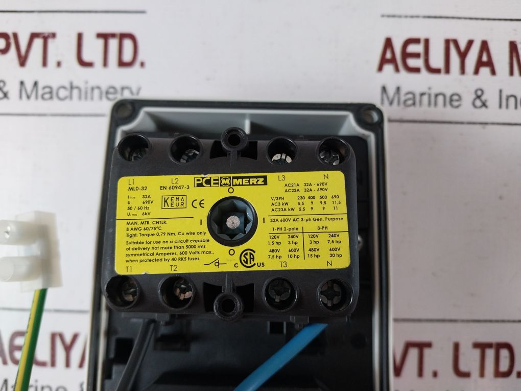 Pce 61132-4 Switch Interlocked Socket