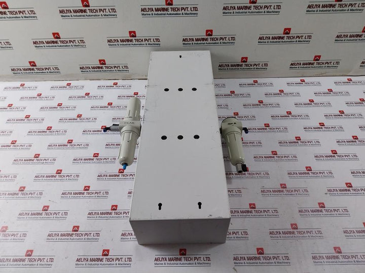 Peak Scientific Nm32L Nitrogen Gas Generator D20Xac E361Rac