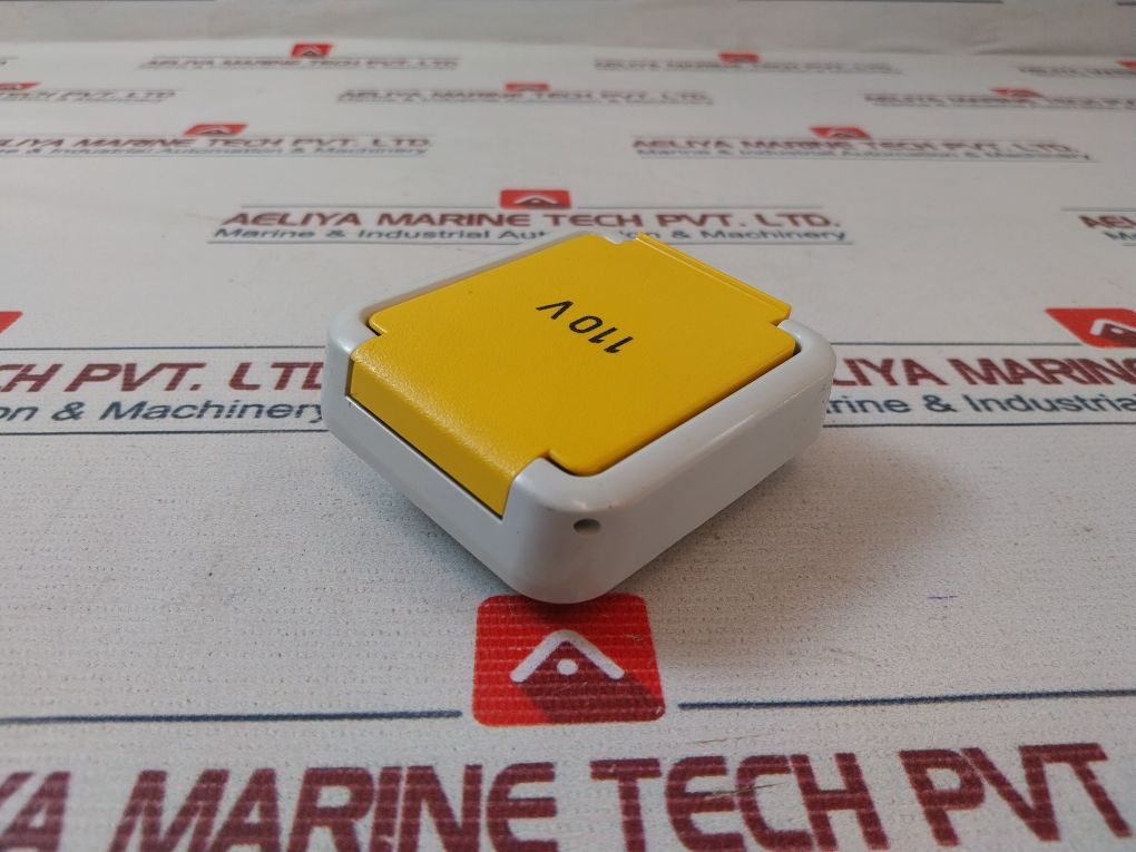 Peha 6600-102 Socket Outlet