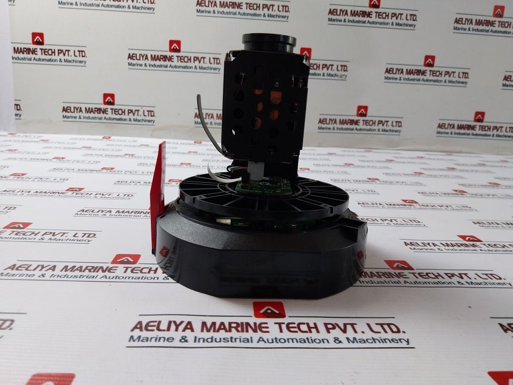 Pelco Dd4Cbw35 Dome Drive Camera 24V Dc/24V Ac