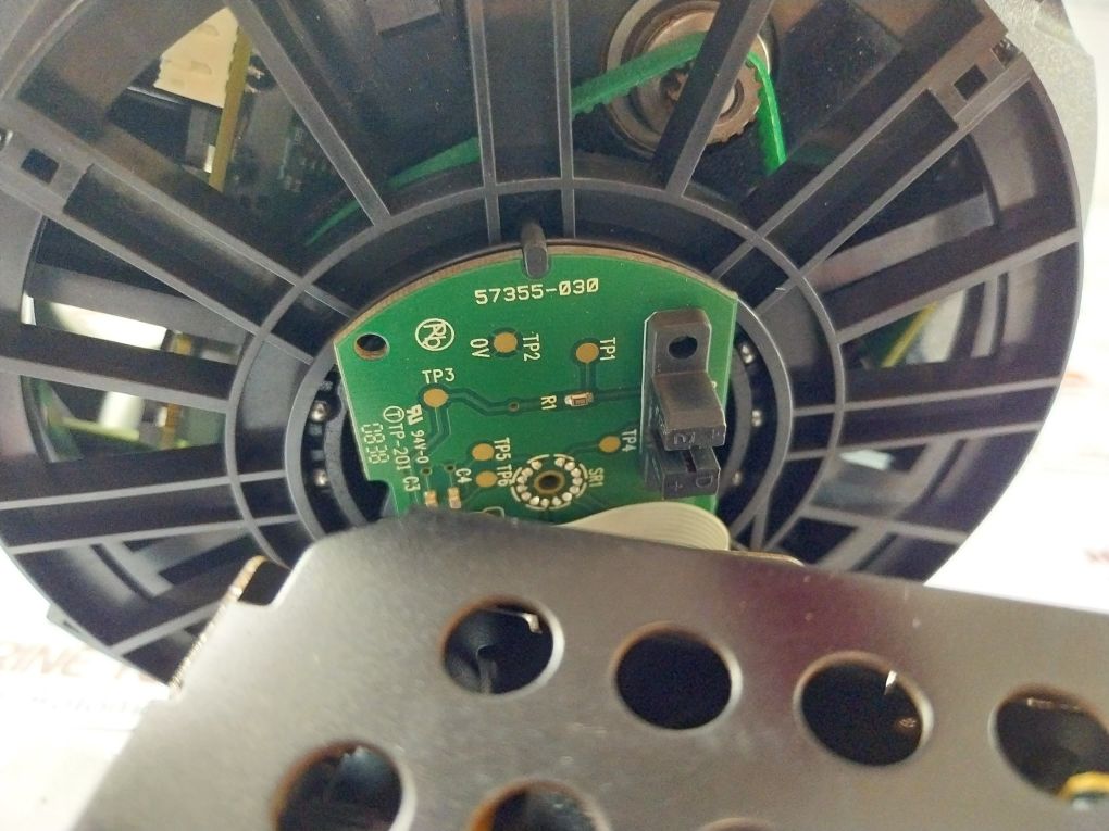 Pelco Dd4Cbw35 Dome Drive Camera 24V Dc/24V Ac