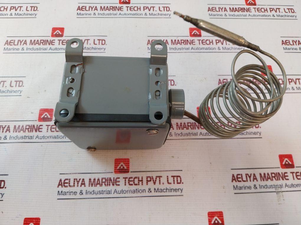 Penn Temp Controller Penn/Johnson Controls A72Ae-5 Temperature Control 600Vac 300Vdc ...