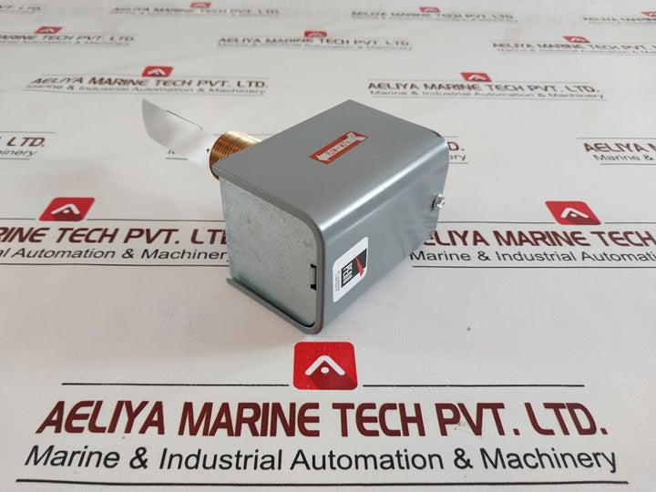 Penn/Johnson Controls F61Kb-11C Flow Control Switch