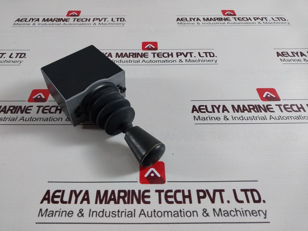 Penny + Giles Jc150-y-r-m-hkn-stn Joystick Controller