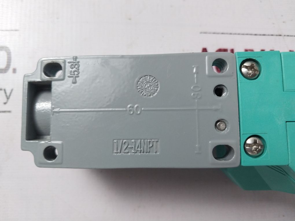 Pepperl+Fuchs 84457 Proximity Switch/Sensor 10-60Vdc 2A 29854S 08275S