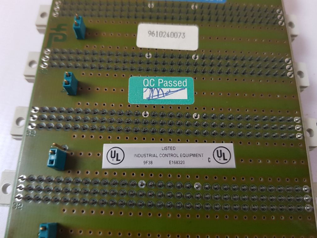 Pepperl+Fuchs 8901010 35 Back Plane