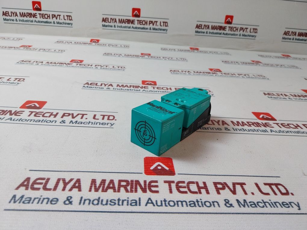 Pepperl+Fuchs En 50 044 Proximity Sensor