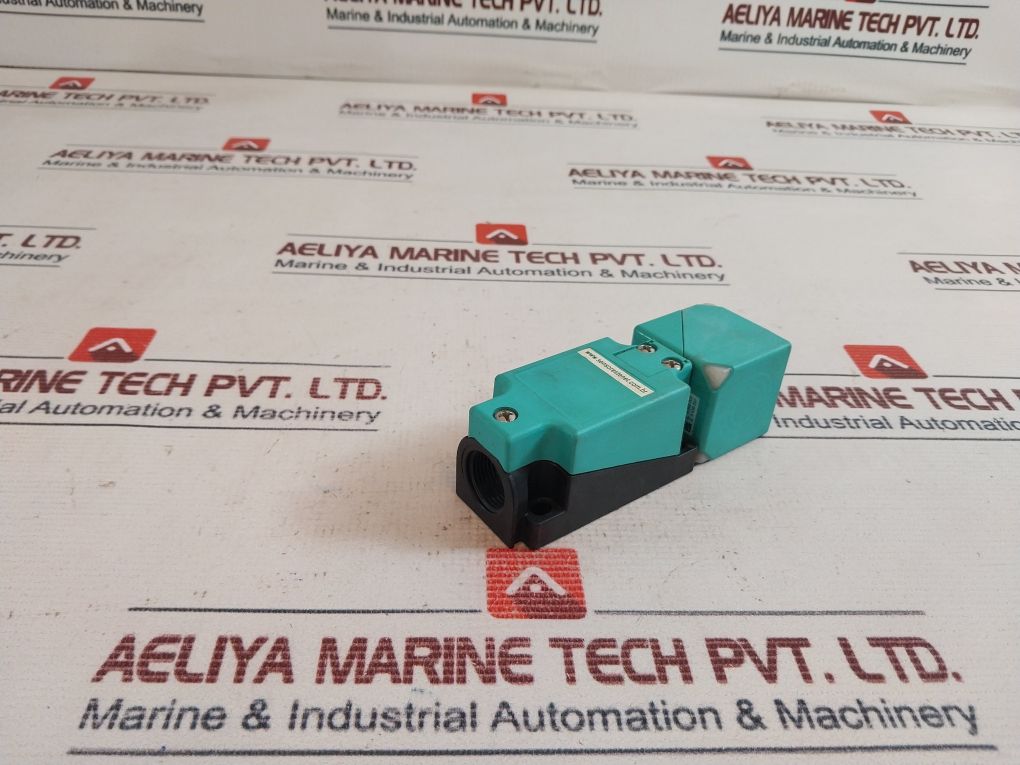 Pepperl+Fuchs Nbb15-u1-z2 Proximity Sensor 2-200Ma