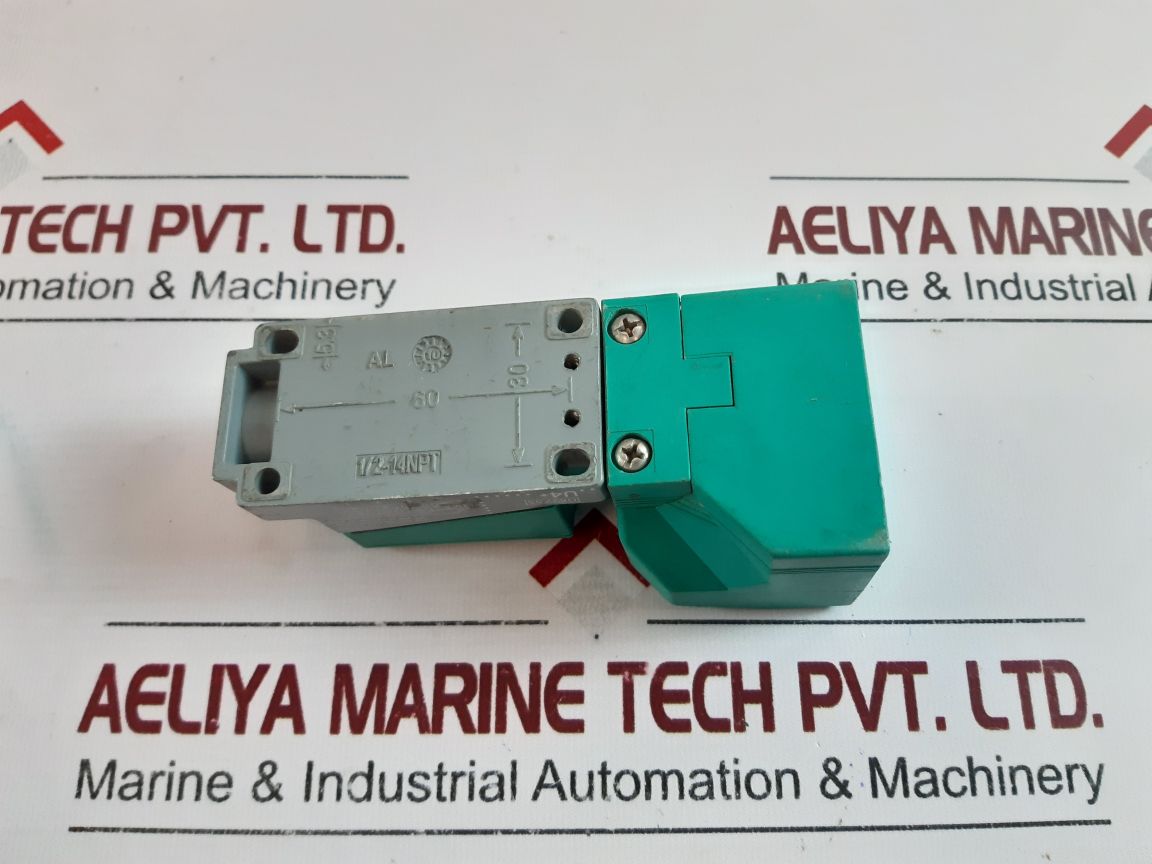 Pepperl+Fuchs Ncn40+U1+Z2 Proximity Sensor