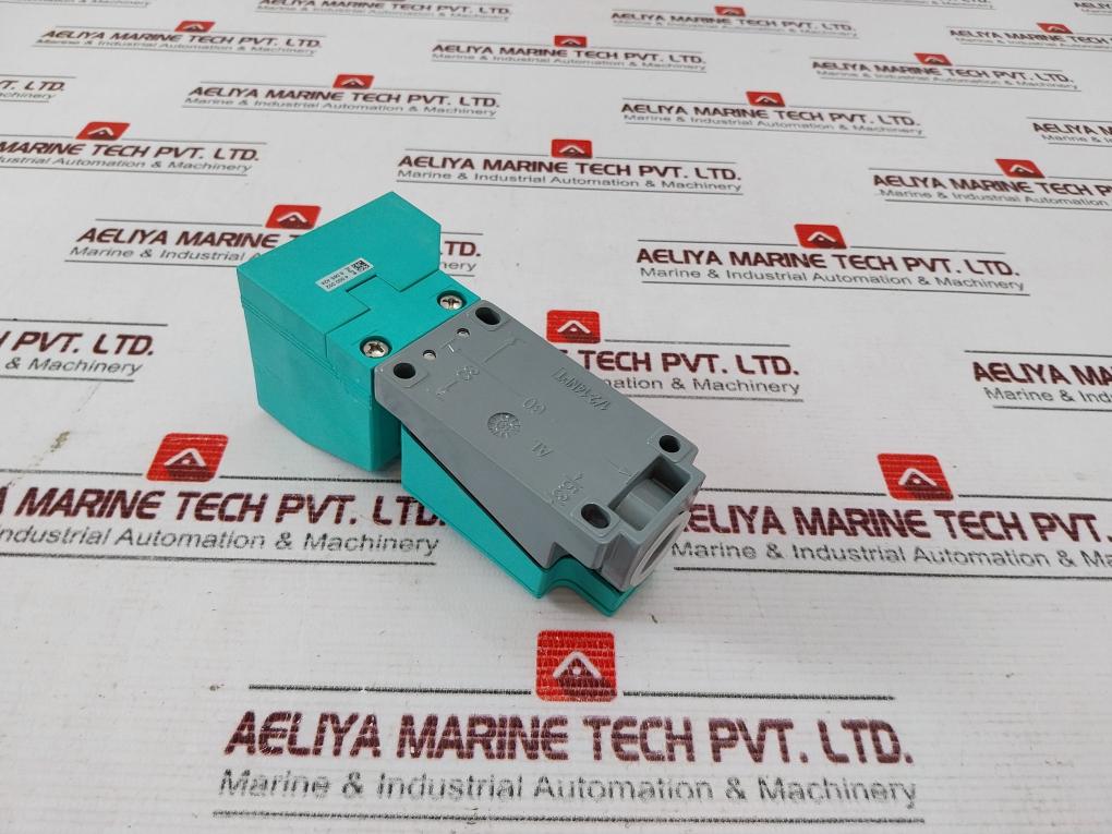 Pepperl+Fuchs Ncn40+U4+N0 Proximity Sensor 085986