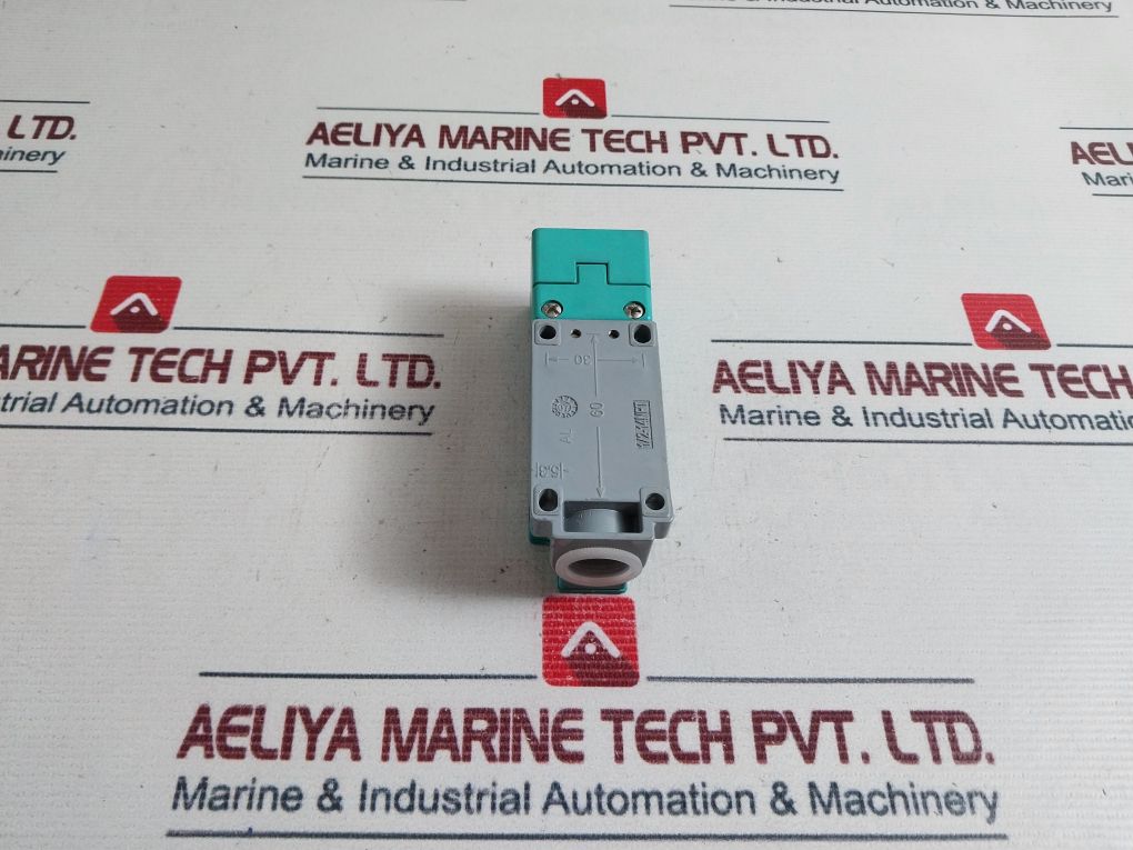 Pepperl+Fuchs Nj20-u1-w Proximity Switch Sensor 45-65Hz