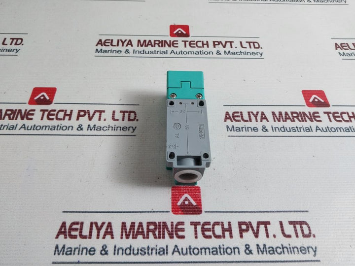 Pepperl+Fuchs Nj20-u1-w Proximity Switch Sensor 36684S