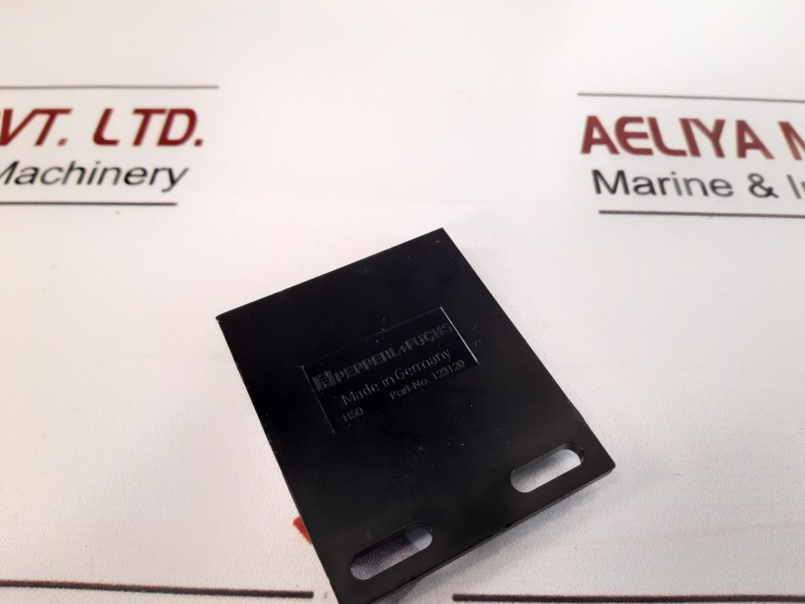 Pepperl + Fuchs Rlk39-55/31/35/40A/116 Retroreflective Sensor With Terminal 