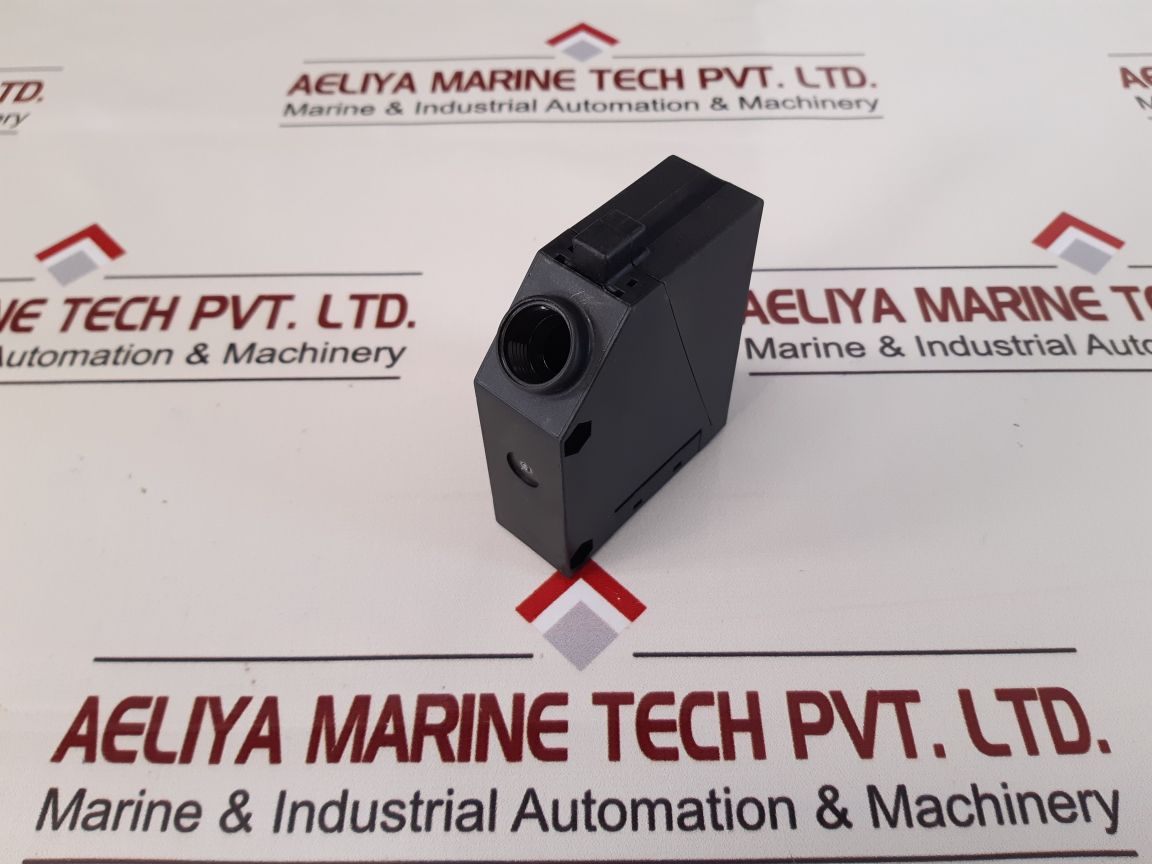 Pepperl + Fuchs Rlk39-55/31/35/40A/116 Retroreflective Sensor With Terminal 