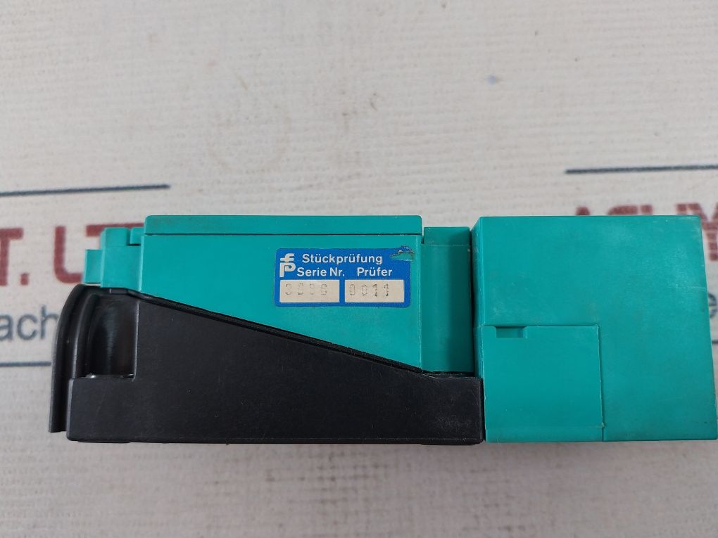 Pepperl+Fuchs Varikont 07183 Proximity Sensor Ex-83/2022X