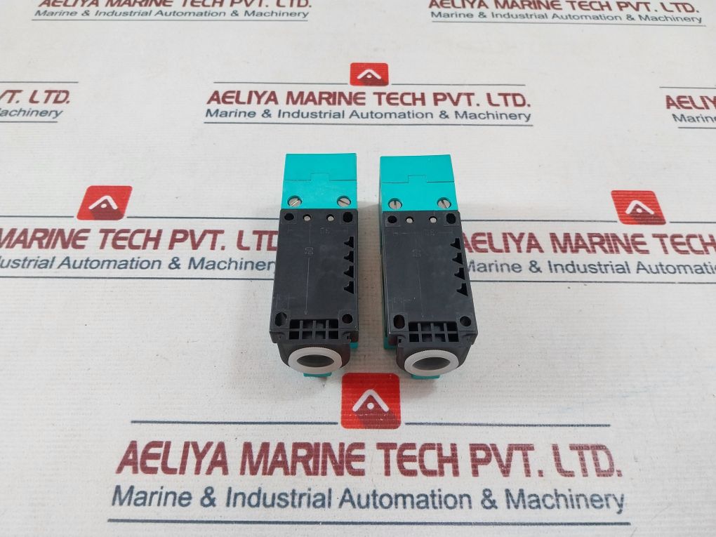 Pepperl+Fuchs Varikont 07183 Proximity Sensor Ex-83/2022X