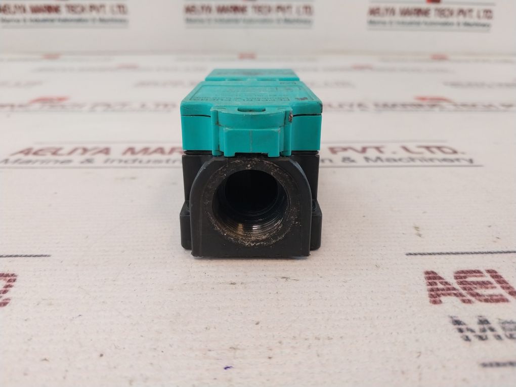 Pepperl+Fuchs Varikont En 50 044 Inductive Sensor Nj20+