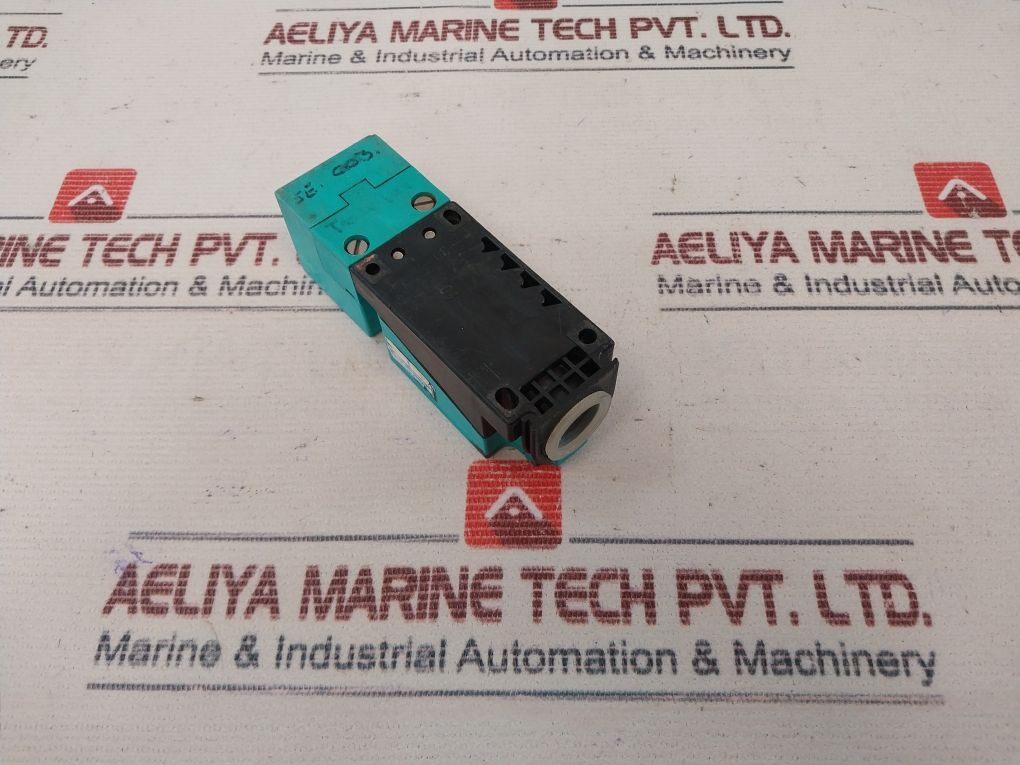 Pepperl+Fuchs Varikont En 50 044 Inductive Sensor Nj20+