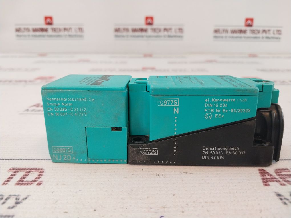 Pepperl+Fuchs Varikont En 50 044 Inductive Sensor Nj20+