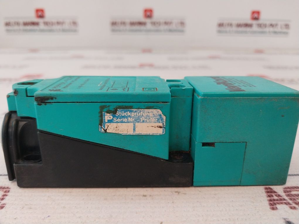 Pepperl+Fuchs Varikont En 50 044 Inductive Sensor Nj20+