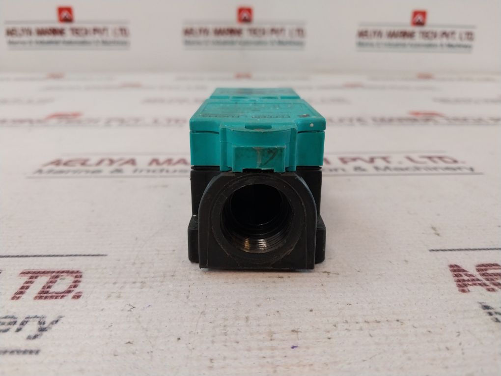 Pepperl+Fuchs Varikont En 50 044 Plug In Proximity Sensor