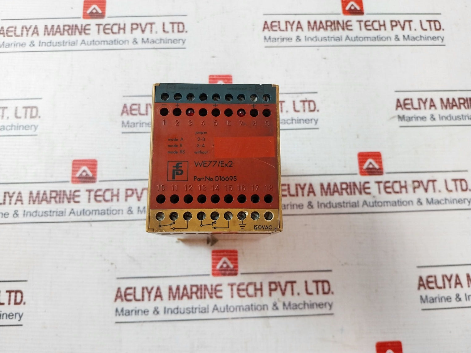 Pepperl+Fuchs We77/Ex2 Isolated Switch Amplifier 01669S 250V