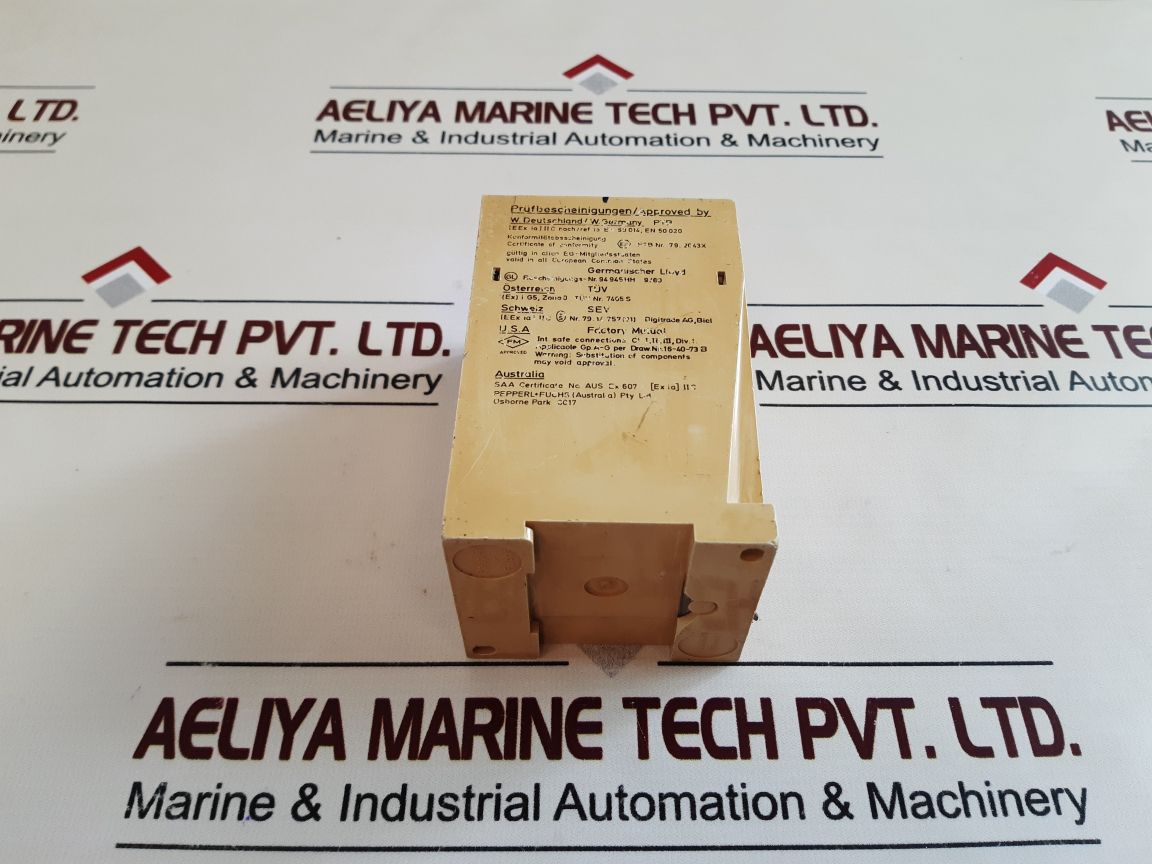 Pepperl+Fuchs We77/Ex2 Switch Amplifier 01669S