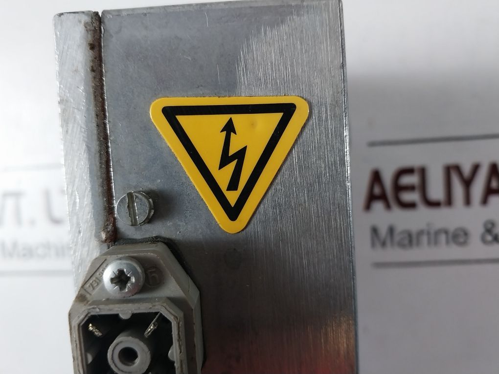 Pfeiffer Vacuum Tc600 Pump Controller Pm C01 720