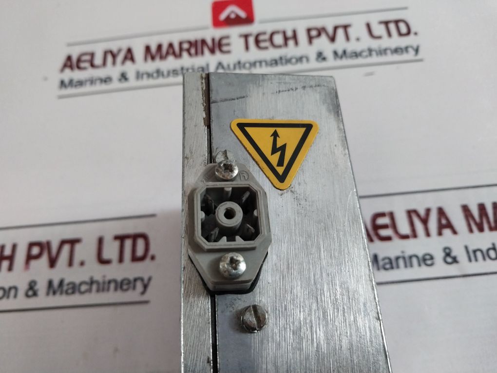 Pfeiffer Vacuum Tc600 Pump Controller 0-140V 6.5A 0-1500Hz