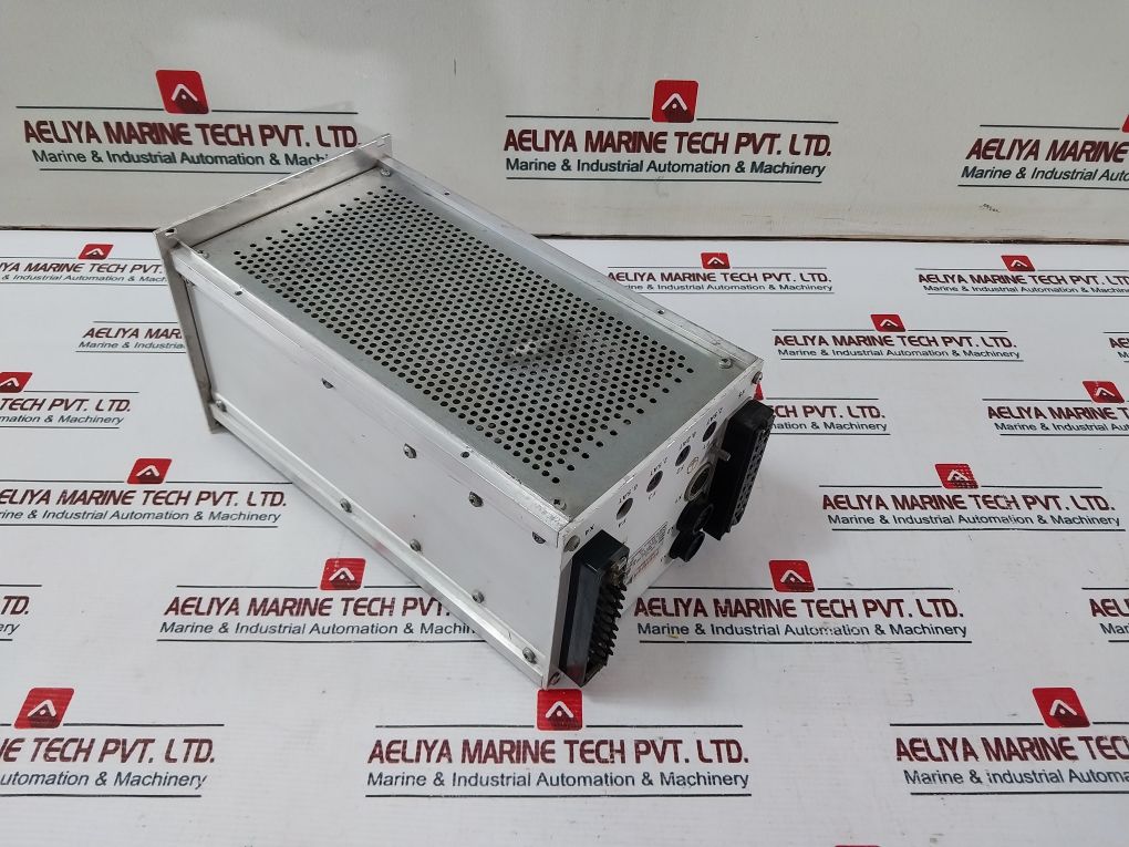 Pfeiffer Vacuum Tcp 121 Turbo Pump Controller Pm C01 497 B