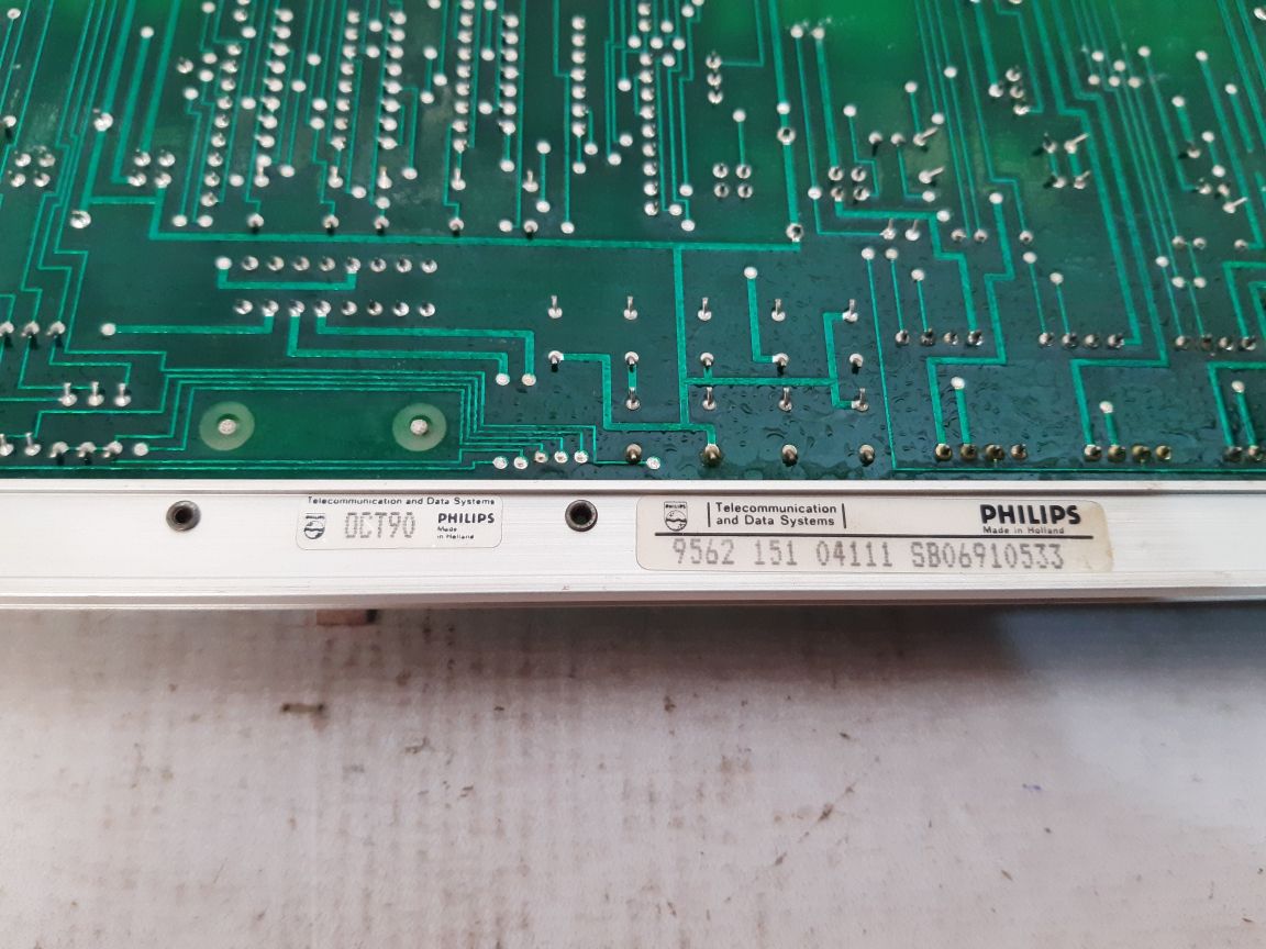 Philips 9562 151 04111 Sb06910533 Telecommunication And Data Systems
