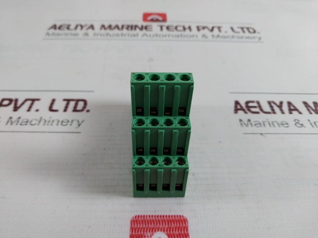 Lot Of 10X Phoenix Contact 28 33 576 Relay Socket