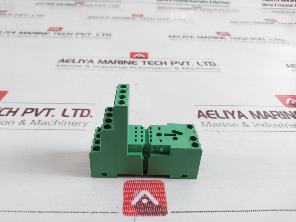 Lot Of 10X Phoenix Contact 28 33 576 Relay Socket