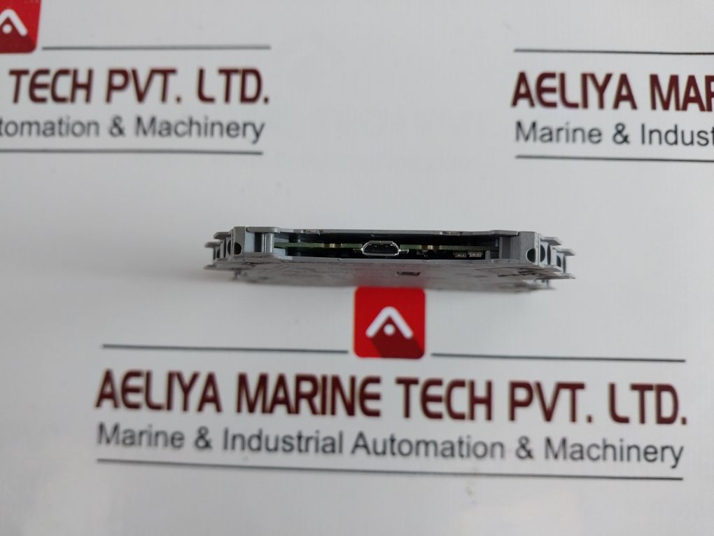 Phoenix Contact Mini Mcr-2-uni-ui-2Ui Configurable Signal Duplicator 29 05 02 6