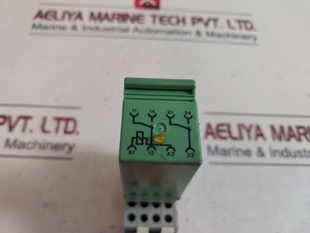 Phoenix Contact St-rel4-kg 24/21-21/Au Relay Connector With Base