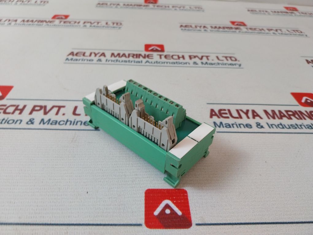 Phoenix Contact Um 45-2Flk14/S7 Varioface Interface Module 2965143