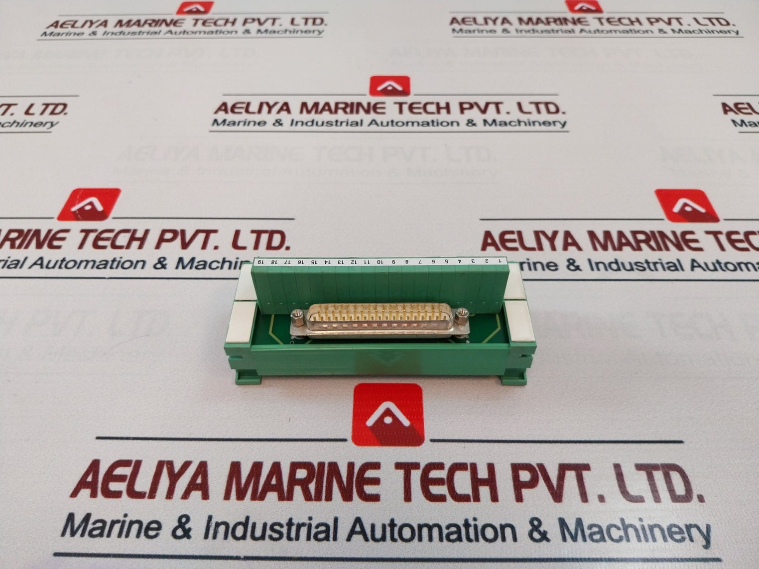 Phoenix Contact Um 45-d37Sub/S/Zfkds Interface Module 300V 10A